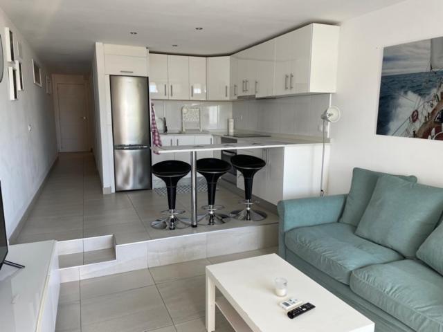 מספאלומס Lovely Appartment With A Sunny Large Balcony מראה חיצוני תמונה